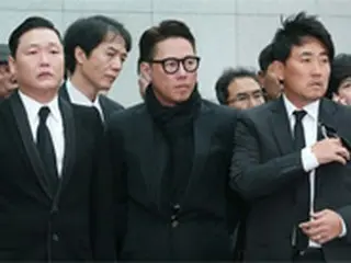 故シン・ヘチョルの火葬中断、解剖して死因を明らかに