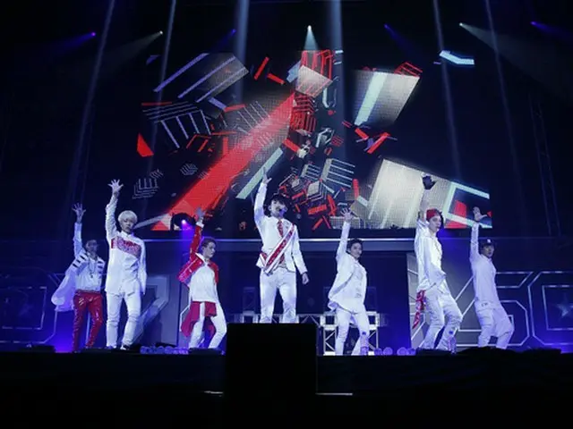 「GOT7」初の日本全国ツアー「GOT7 1st Japan Tour2014 “AROUND THE WORLD”」が11月6日幕張メッセイベントホールでファン5000人と大盛況の中ツアーファイナルを迎えた。