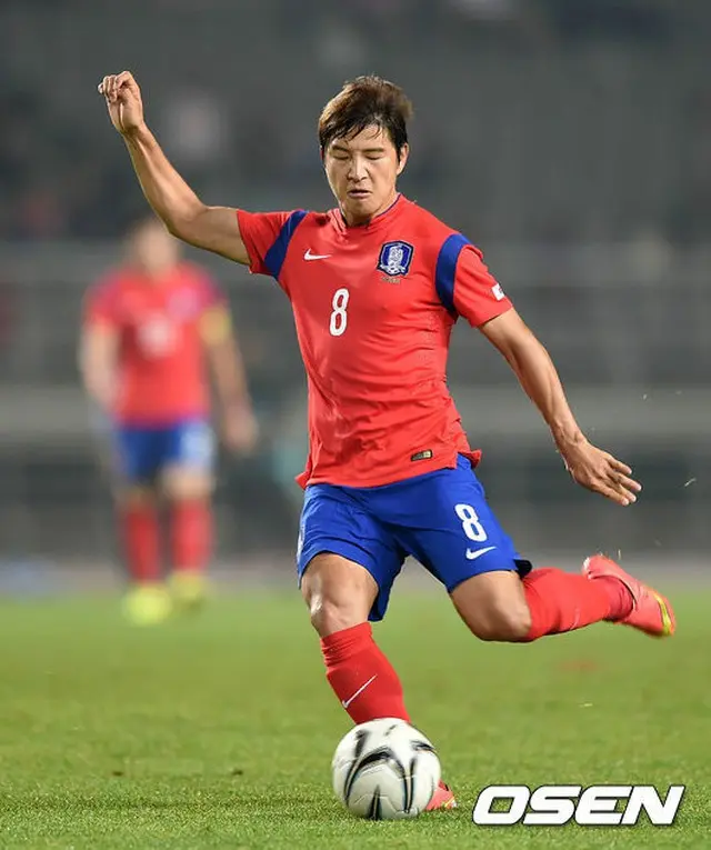 水戸ホーリーホック、鹿島アントラーズ、ジュビロ磐田で計4年間、Jリーグでプレーし成長を遂げた韓国サッカー代表のパク・チュホ（マインツ05所属）に”一度きりのチャンス”が与えられた。