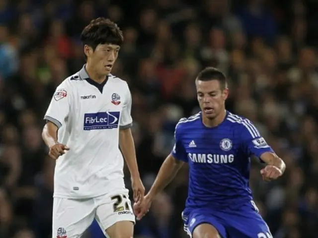 このところ復活した姿を見せているイ・チョンヨン(26、ボルトン・ワンダラーズFC)が、ボルトンサポーターが選ぶ「10月の選手」となった。