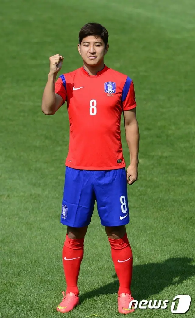 韓国サッカー協会は14日「イラン外務省からパク・チュホに対する入国許可を13日に受け取った」と明かした。