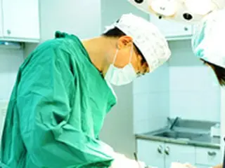 大学修学能力試験を終えた高校生ら、関心事は”整形手術”＝韓国