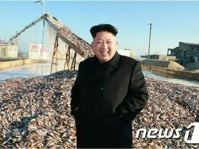 北朝鮮の金正恩（キム・ジョンウン）第1書記が朝鮮人民軍部隊傘下の水産事業所を現地指導したと19日、朝鮮中央通信が報道した。（提供:news1）