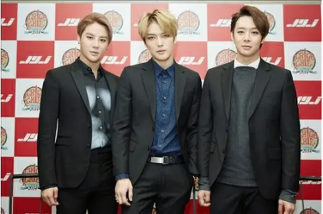 記者会見に出席したJYJ＝19日、東京（聯合ニュース）