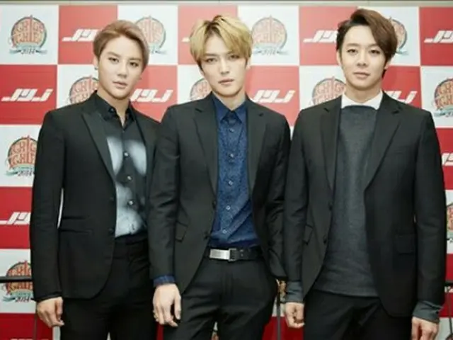 記者会見に出席したJYJ＝19日、東京（聯合ニュース）