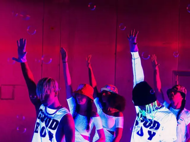 YGヒップホッププロジェクトユニットとしてステージに帰ってきた「GD x TAEYANG」のG-DRAGONが「『BIGBANG』のニューアルバムは来年になるだろう」と明かした。（画像:OSEN）