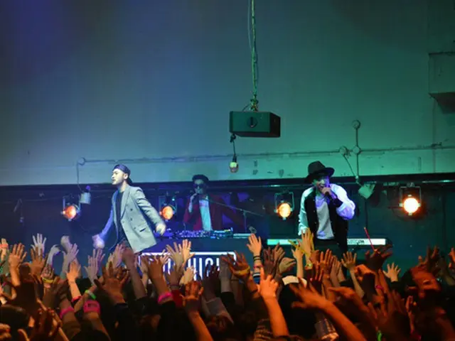 「EPIK HIGH」が、27日(木)に行われた渋谷WOMB公演を皮切りに初となるジャパンツアー「EPIK HIGH JAPAN LIVE HOUSE TOUR －PARADE 2014～2015－」をスタートさせた。