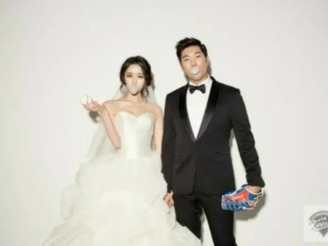 LGツインズ投手ユ・ウォンサンが結婚するというニュースを伝えてきた。（提供:news1）