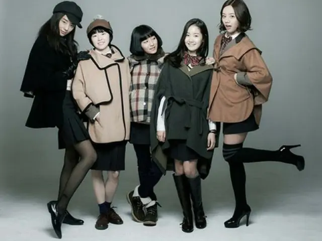 1日、JTBCドラマ「ソナム女子高探偵団」（原題）は女優チン・ジヒ、ガールズグループ「Girl’s Day」ヘリ、カン・ミナ、ステファニー・リー、イ・ミンジなど主演たちの団体カットを初披露した。（提供:OSEN）