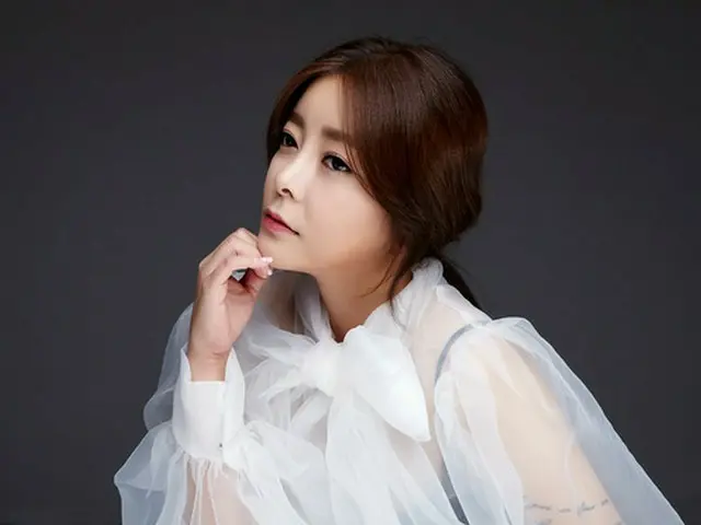 韓国女性歌手ファヨビが、5年ぶりの単独コンサートを開催することがわかった。（画像:news1）