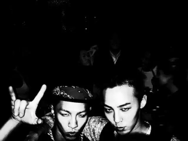 韓国男性グループ「BIGBANG」G-DRAGONが「2014MAMA（2014 Mnet Asian Music Awards）」で3冠を獲得したSOL（テヤン）にお祝いのメッセージを送り、話題だ。（提供:news1）