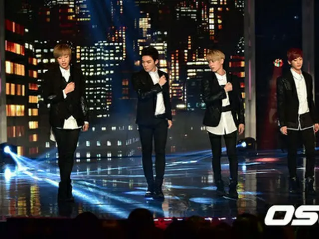 人気グループ「TEENTOP」が2日、Zepp Sapporoを皮切りに「TEENTOP 2014 LIVE TOUR My Dear Angels」を開催。華麗なパフォーマンスと情熱的なステージでZeppツアー初日を大成功で終えた。（提供:OSEN）