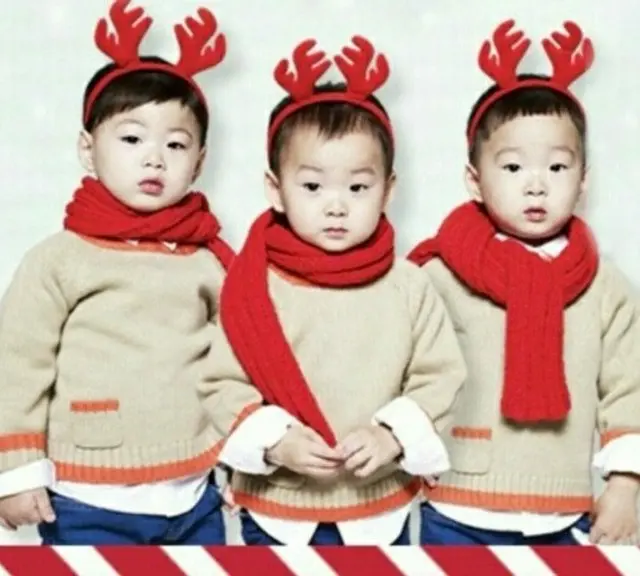 韓国俳優ソン・イルグクの三つ子の息子たちテハン、ミングク、マンセのクリスマスフォトが公開され、話題だ。（提供:news1）