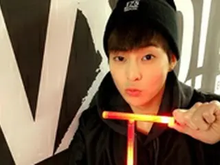 「EXO」XIUMIN、「東方神起」のコンサートを訪問した“キュートな男性ファン”