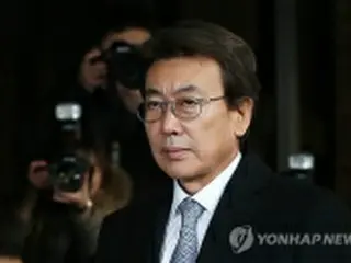 朴大統領元側近が地検出頭「全て明らかになる」　疑惑否定