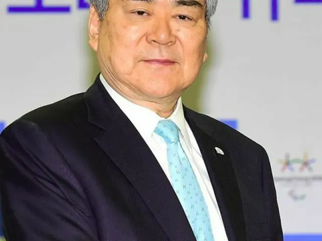 娘の“ナッツリターン”問題で謝罪したチョ・ヤンホ韓進グループ会長とは…。苦労人でもある彼に、韓国国民からは意外にも同情心が沸きそうだ。（画像提供:OSEN）