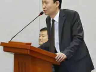 朴槿恵氏元側近の国政介入疑惑　大統領府秘書官を検察が聴取
