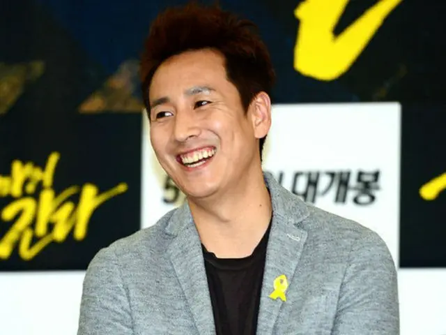韓国俳優イ・ソンギュンが映画「愛はウィルス」（原題、カン・イグァン監督）への出演を確定した。