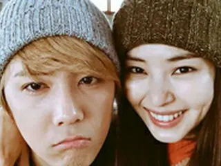 「モダンファーマー」イ・ホンギ（FTISLAND）と女優イ・ハニ、嫉妬させる密着ポーズ
