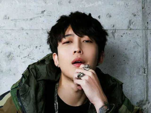 韓国ヒップホップグループ「M.I.B」のラッパー5Zic（オジク）が1stソロ曲「Chillin on my bed」を発表した。（提供:OSEN）