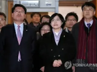 進歩党代表｢民主主義は崩壊」　憲法裁の解散決定に反発＝韓国