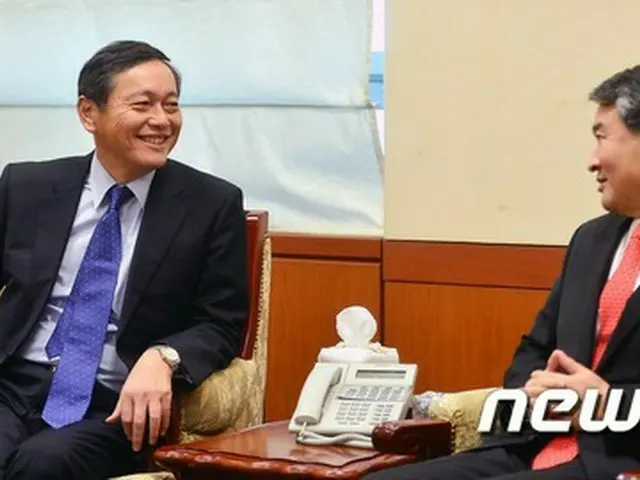 日本と韓国の外交次官は29日、ソウルで両国次官級協議を開催、日韓関係全般について協議した。