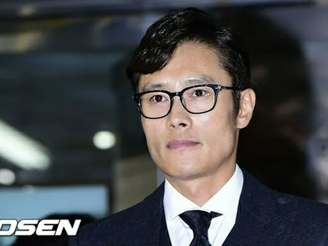 5日、韓国のパパラッチメディアが有名俳優イ・ビョンホン（写真）の通称「5億円脅迫事件」で交わされたメッセージを公開し、話題となっている。（写真提供:OSEN）