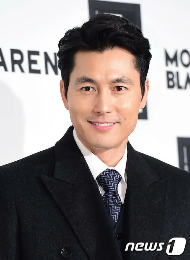 韓国俳優チョン・ウソン（41）に熱愛報道が持ち上がった。本人自ら、これを否定した。