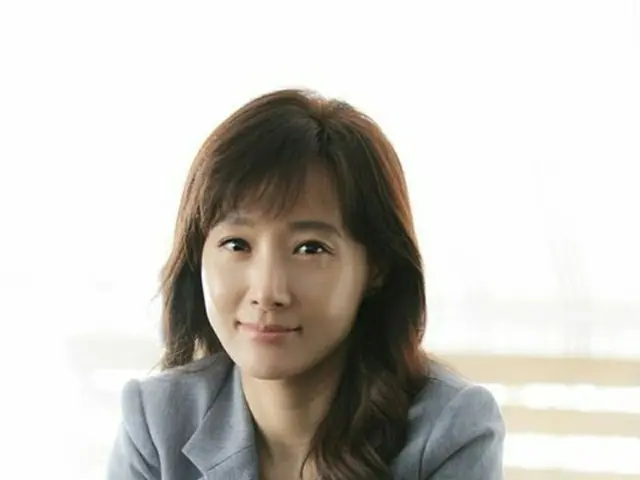 KBS2TV月火ドラマ「ヒーラー」に出演中の女優ト・ジウォン（48）が、水木ドラマ「優しくない女たち」に続けてキャスティングされ、活発な活動を行っている。（提供:OSEN）