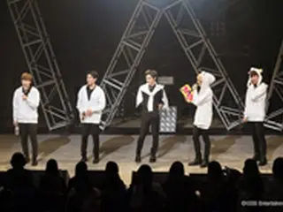 【速報公演レポ】「100%」の2015年が幕開け！ニューイヤーライブで熱気あふれるステージを披露！