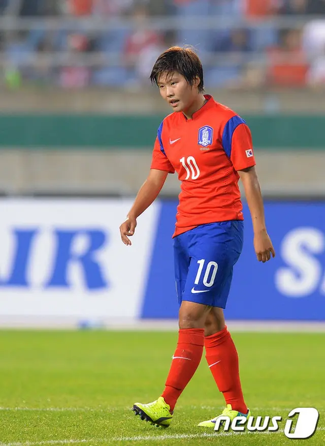“女メッシ”ことチ・ソヨン（写真）が決勝ゴールを決めた女子サッカー韓国代表はメキシコを破り、有終の美を飾った。（提供:news1）