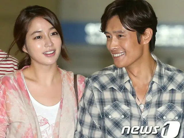 韓国女優イ・ミンジョンと俳優イ・ビョンホン夫妻が来る4月に親となる。（提供:news1）