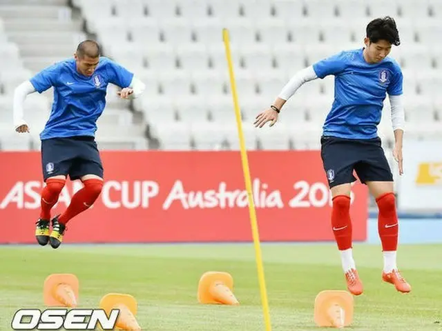 ウリ・シュティーリケ監督率いる韓国サッカー代表チームは去る20日（日本時間）午後、レイクサイド・スタジアムで公式練習を行い、22日の準々決勝ウズベキスタン戦に備えた。