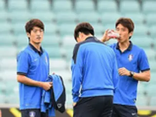 ＜アジア杯＞心は離れていないイ・チョンヨン＆ク・ジャチョルの応援メッセージ