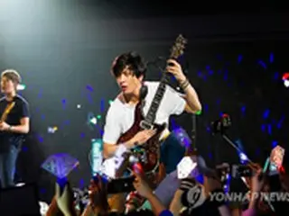 「CNBLUE」ヨンファの新譜　ビルボードWアルバムチャート1位