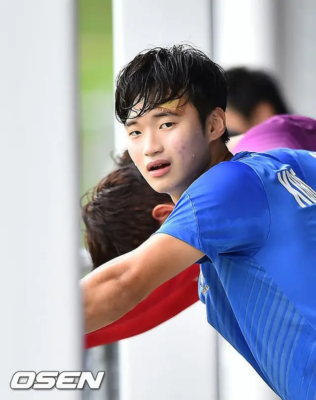 アジア杯から復帰するやフルタイムで試合に出場したキム・ジンスがホッフェンハイムの敗戦にも無難な評価を受けた。（提供:OSEN）