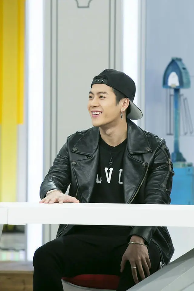 韓国アイドルグループ「GOT7」Jackson（ジャクソン）が恋愛に関する所属事務所との契約条件を公開した。（提供:OSEN)
