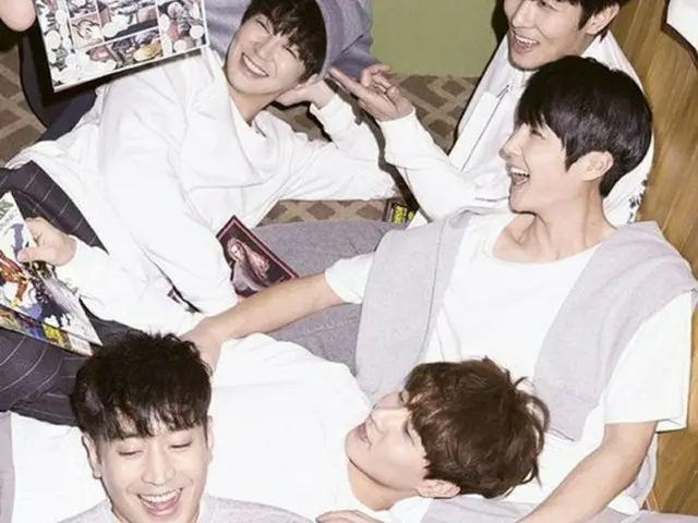 韓国グループ「SHINHWA」の完全体画報が公開された。（提供:OSEN）