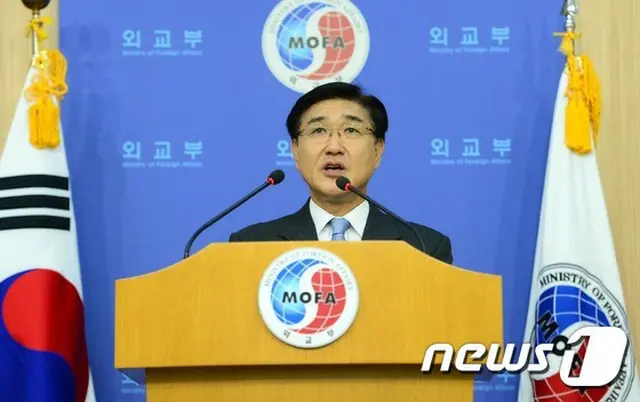 韓国政府は24日、終戦70周年を迎え、来る8月に発表される日本の安倍晋三首相の「安倍談話」について「既存の村山談話、小泉談話の歴史認識より後退してはならない」と明らかにした。（提供:news1）