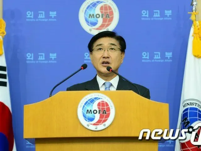 韓国政府は24日、終戦70周年を迎え、来る8月に発表される日本の安倍晋三首相の「安倍談話」について「既存の村山談話、小泉談話の歴史認識より後退してはならない」と明らかにした。（提供:news1）