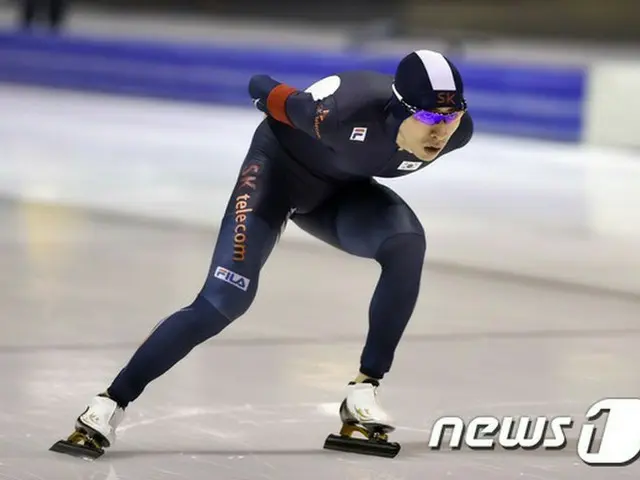 韓国男子スピードスケート選手のイ・スンフンが冬季体育大会男子1500メートルで3連覇を達成した。（提供:news1）
