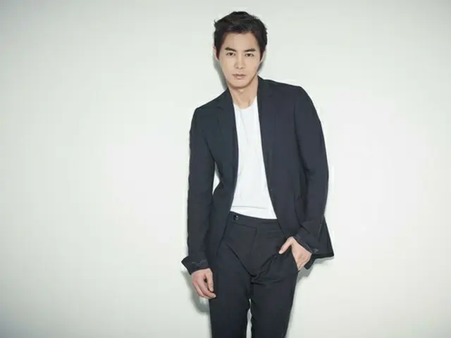 韓国グループ「SHINHWA（神話/シンファ）」のチョンジン（34）がエンピノと専属契約を結んだ。（提供:news1）