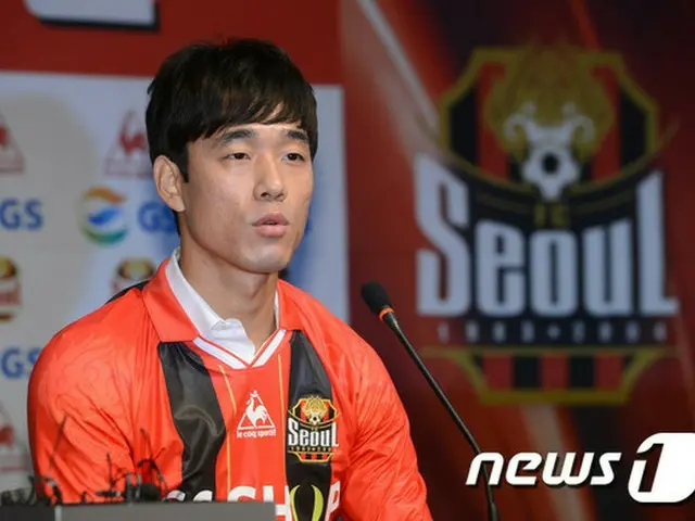 韓国サッカーを代表するストライカーのパク・チュヨン（29、FCソウル）が7年ぶりにKリーグに戻り、パク・チュヨンの加勢がKリーグの興行につながることができるのか関心が集まっている。（提供:news1）