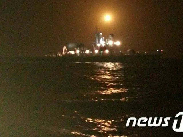 13日午後8時27分ごろ救急搬送のため出動した海洋警察ヘリが韓国南西部海上に墜落。事故を目撃した可居島の住民は、事故への悲しみと共に今後の不安がよぎる。（提供:news1）