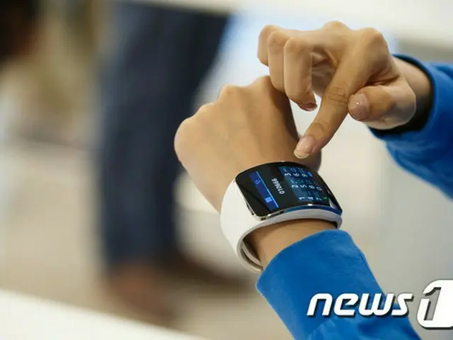 サムスン電子の「Galaxy Gear」が「無線通信機器」に分類され、今後0%の関税率を適用される。（提供:news1）