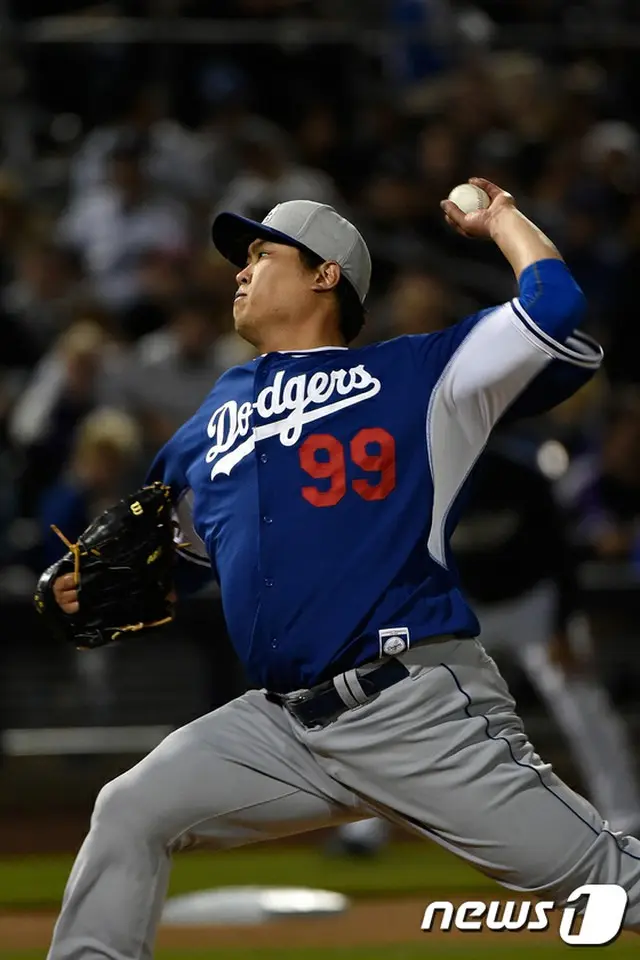 ロサンゼルス・ドジャースのリュ・ヒョンジン（柳賢振、27）が2度目の登板で遅めの球速を記録したことに関して、「気にしていない」と述べた。