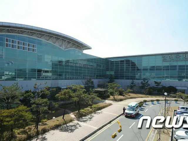 韓国のソウル駅と釜山の金海空港（写真）に爆発物を設置したとし、金銭を要求した30代男性の身柄が確保された。（提供:news1）
