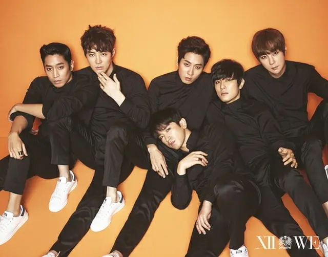 グループ「SHINHWA」（提供:news1）