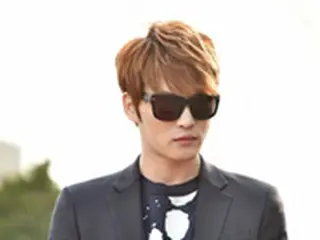 「JYJ」ジェジュン、シックなファッションで俳優チョ・ダルファンの結婚を祝福