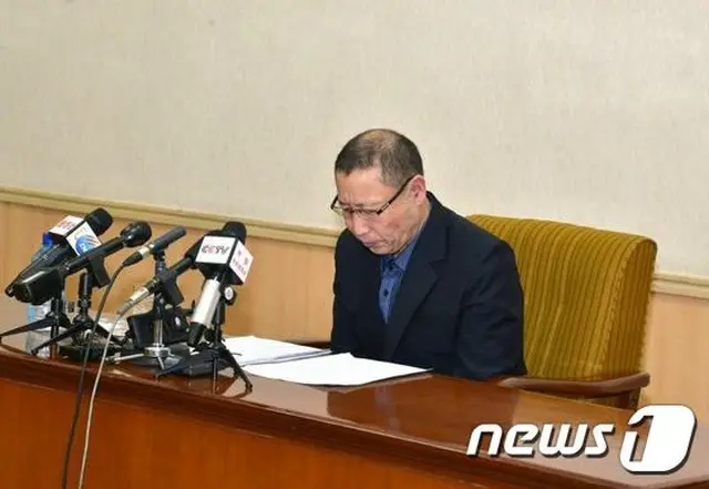 北朝鮮が韓国人2人をスパイ容疑で拘束した事実が明かされた中、去る26日に記者会見を開いていたことも確認された。画像は拘束された2人の内、チェ・チュンギル氏と発表されている。（提供:news1）